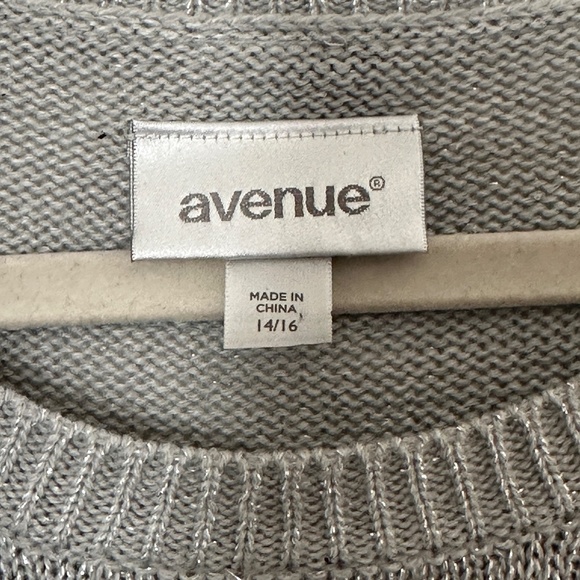 Avenue Metallic Silver Crewneck Sweater Size14/16 Plus Holiday - Picture 4 of 7